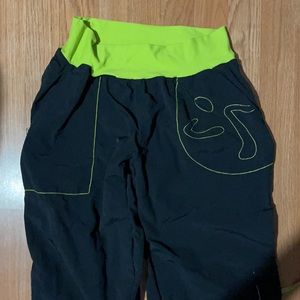Zumba Pants size XL Black with lime accents